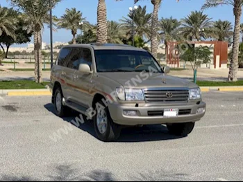 تويوتا  لاند كروزر  جي اكس ار  2003  اس يو في  اتوماتك  6  313,100  دفع خلفي  ذهبي  بنزين