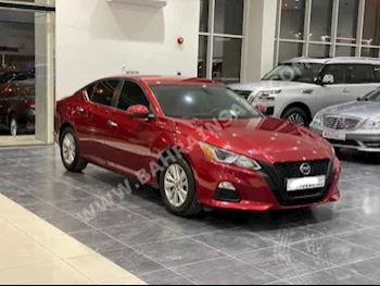 نيسان  ألتيما  2.5 اس  2019  سيدان  اتوماتك  4  82,300  دفع أمامي  أحمر  بنزين