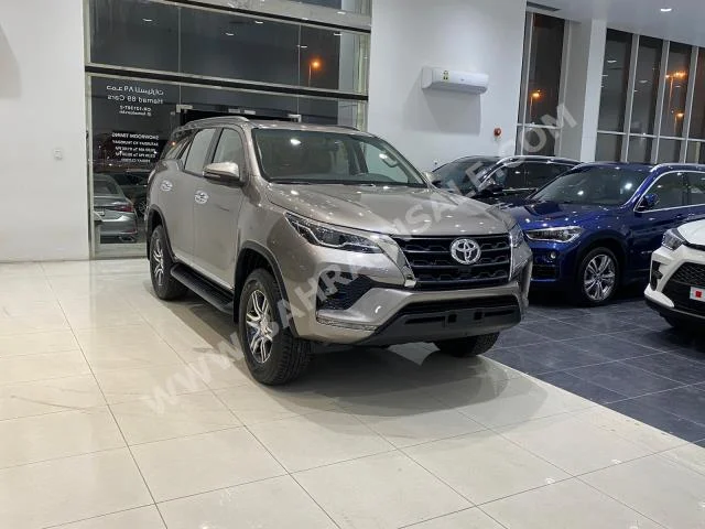 Toyota  Fortuner  2024  SUV  Automatic  4  20  4WD  Gray  Gasoline