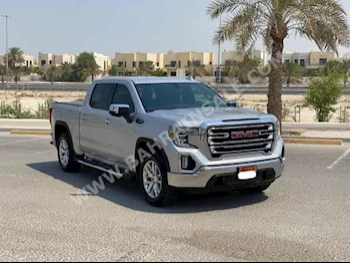 جي ام سي  سييرا  اس ال تي  2019  بيكب  اتوماتك  8  266,000  دفع رباعي  فضي  بنزين