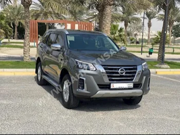 نيسان  اكستيرا  2023  اس يو في  اتوماتك  4  1,200  دفع خلفي  رمادي  بنزين