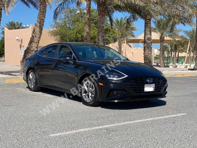 هيونداي  سوناتا  2022  سيدان  اتوماتك  4  13,450  دفع أمامي  أسود  بنزين