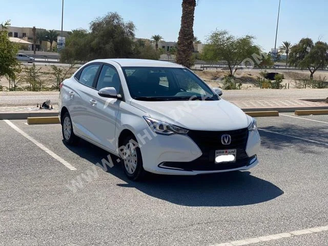 شيري  شيري  2023  سيدان  اتوماتك  4  41,250  دفع أمامي  أبيض  بنزين
