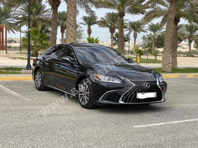 Lexus  ES  350  2023  Sedan  Automatic  6  20,050  RWD  Black  Gasoline