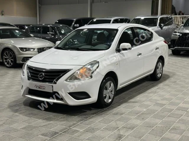 نيسان  صني  2017  سيدان  اتوماتك  4  140,000  دفع أمامي  أبيض  بنزين