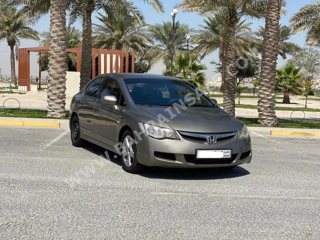 Honda  Civic  2008  Sedan  Automatic  4  204,700  FWD  Gray  Gasoline