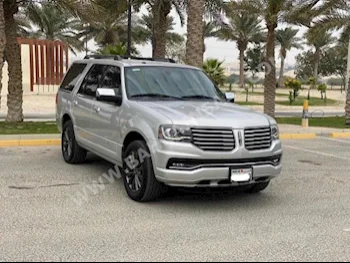Lincoln  Navigator  2016  SUV  Automatic  6  76,800  RWD  Silver  Gasoline