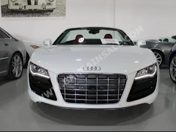 Audi  R8  Spyder V10  2011  Convertible  Automatic  10  27,000  AWD  White  Gasoline