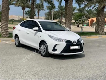 Toyota  Yaris  2021  Sedan  Automatic  4  27,200  FWD  White  Gasoline