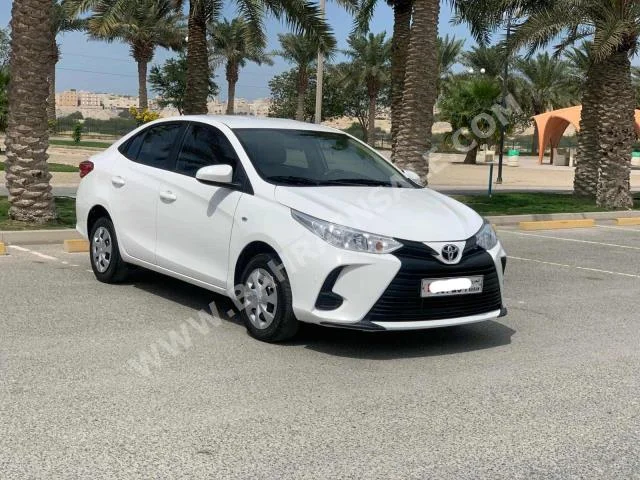 Toyota  Yaris  2021  Sedan  Automatic  4  27,200  FWD  White  Gasoline