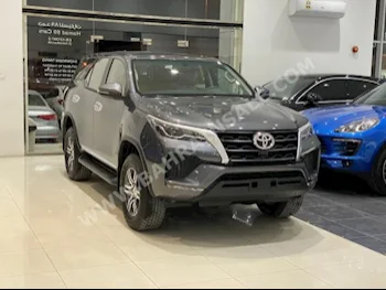 Toyota  Fortuner  2024  SUV  Automatic  4  25  RWD  Gray  Gasoline