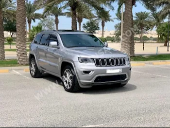 Jeep  Grand Cherokee  Limited  2020  SUV  Automatic  6  52,300  4WD  Silver  Gasoline
