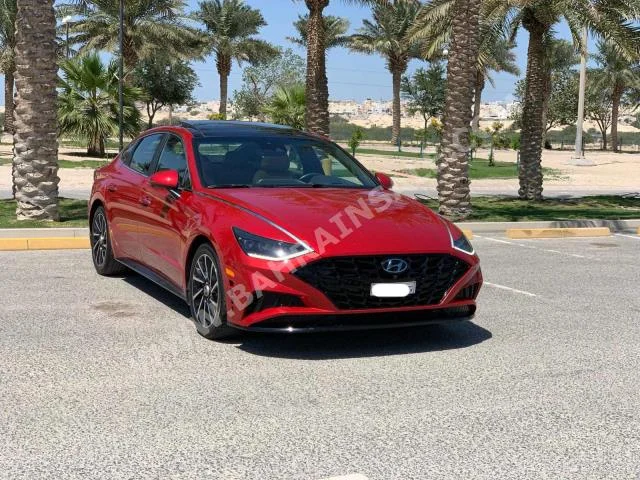 Hyundai  Sonata  2021  Sedan  Automatic  4  76,100  FWD  Red  Gasoline