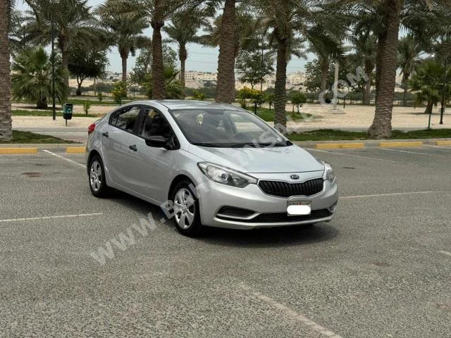 كيا  سيراتو  2015  سيدان  اتوماتك  4  168,900  دفع أمامي  فضي  بنزين