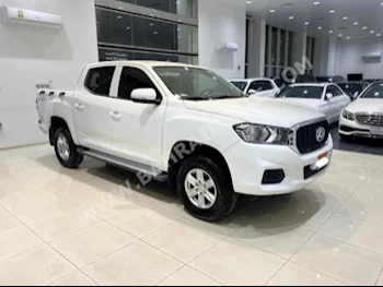 ماكسس  جي 10  2022  بيكب  عادي  4  3,300  دفع رباعي  أبيض  بنزين