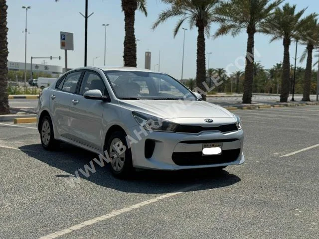 Kia  Rio  2018  Sedan  Automatic  4  134,550  FWD  Silver  Gasoline