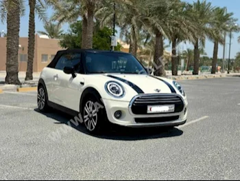 ميني  كوبر  اس  2020  هاتشباك  اتوماتك  3  27,000  دفع خلفي  أبيض  بنزين