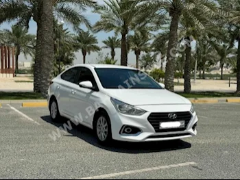 هيونداي  اكسنت  1.6  2019  سيدان  اتوماتك  4  78,500  دفع أمامي  أبيض  بنزين