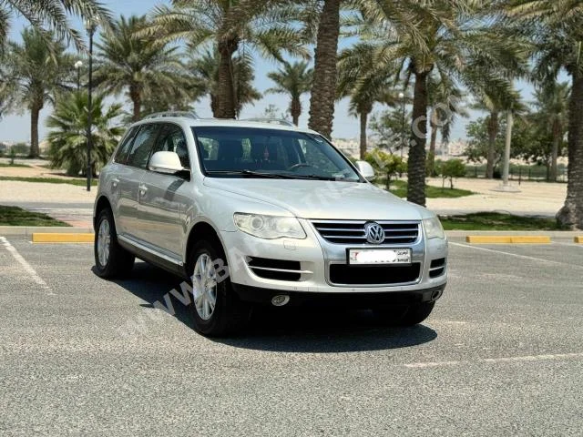 فوكس واغن  طوارق  2009  اس يو في  اتوماتك  6  270,850  دفع خلفي  ذهبي  بنزين