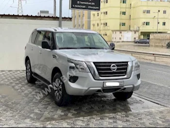 نيسان  باترول  أكس أي  2020  اس يو في  اتوماتك  6  93,450  دفع خلفي  فضي  بنزين