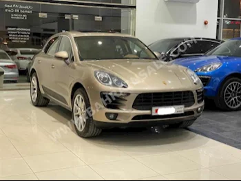 Porsche  Macan  S  2016  SUV  Automatic  6  104,100  AWD  Gold  Gasoline