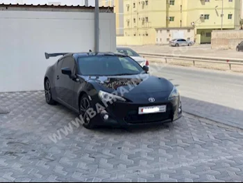 Toyota  86  2015  Coupe / Sport  Automatic  4  171,250  RWD  Black  Gasoline