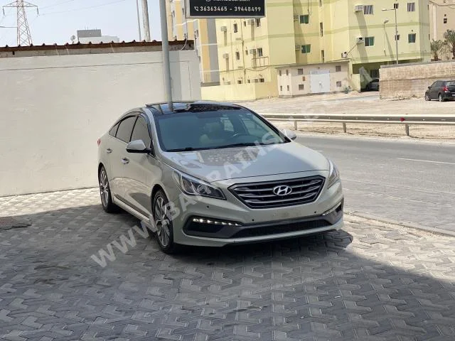 Hyundai  Sonata  2016  Sedan  Automatic  4  135,200  FWD  Beige  Gasoline