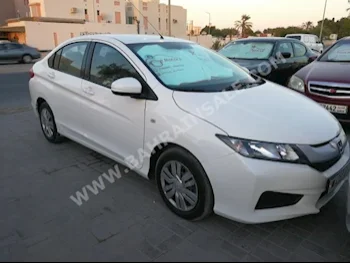 Honda  City  2014  Sedan  Automatic  4  68,000  FWD  White  Gasoline