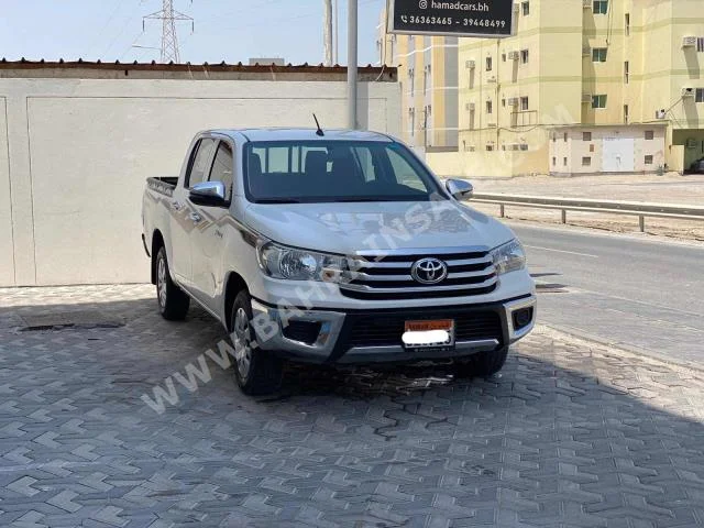Toyota  Hilux  2020  Pick Up  Manual  4  69,750  RWD  White  Gasoline