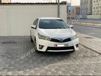 Toyota  Corolla  XLI  2016  Sedan  Automatic  4  152,900  FWD  White  Gasoline