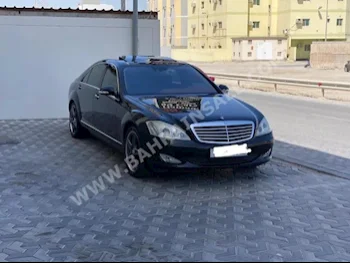 Mercedes-Benz  S-Class  350  2007  Sedan  Automatic  6  155,300  FWD  Black  Gasoline