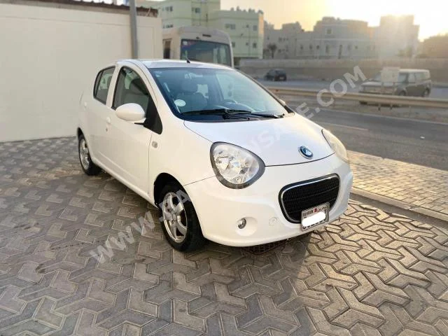 Geely  Emgrand X7  2016  Hatchback  Automatic  4  102,400  FWD  White  Gasoline
