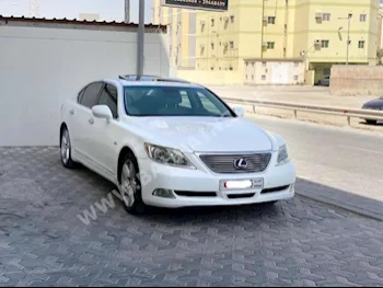 Lexus  LS  460 L  2008  Sedan  Automatic  8  161,000  RWD  White  Gasoline