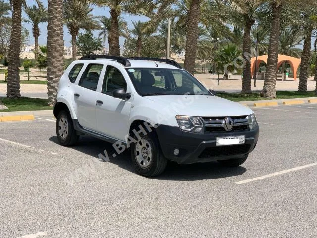 Renault  Duster  2016  SUV  Automatic  4  128,950  FWD  White  Gasoline