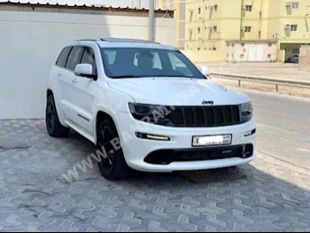 Jeep  Grand Cherokee  SRT  2015  SUV  Automatic  8  107,600  4WD  White  Gasoline