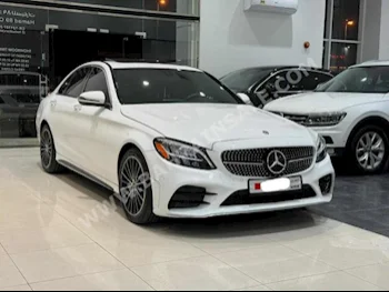 Mercedes-Benz  C-Class  300  2021  Sedan  Automatic  4  75,350  RWD  White  Gasoline