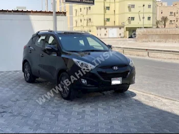 Hyundai  Tucson  2016  SUV  Automatic  4  103,200  FWD  Black  Gasoline