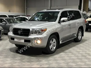 Nissan  Patrol  SE  2017  SUV  Automatic  6  90,000  4WD  Silver  Gasoline