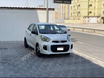 Kia  Picanto  2017  Hatchback  Automatic  4  117,400  FWD  White  Gasoline
