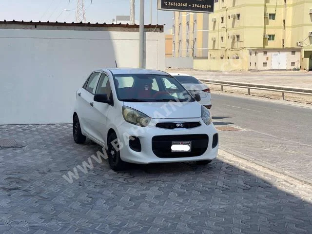 Kia  Picanto  2017  Hatchback  Automatic  4  117,400  FWD  White  Gasoline