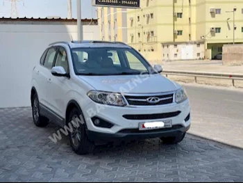 Chery  Tiggo  2017  SUV  Automatic  4  115,500  FWD  White  Gasoline