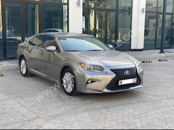 Lexus  ES  350  2017  Sedan  Automatic  6  173,000  RWD  Silver  Gasoline