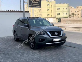 نيسان  باثفايندر  اس في  2019  اس يو في  اتوماتك  6  51,350  دفع خلفي  رمادي  بنزين