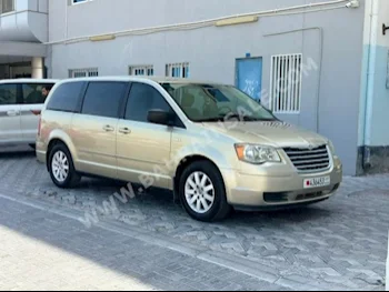 كرايسلر  جراند فوياجر  2009  اس يو في  اتوماتك  6  222,200  دفع خلفي  ذهبي  بنزين