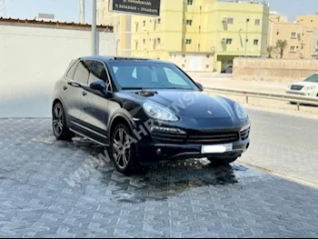 بورش  كيان  اس  2012  اس يو في  اتوماتك  8  196,100  دفع خلفي  أسود  بنزين