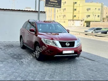 نيسان  باثفايندر  2015  اس يو في  اتوماتك  6  125,450  دفع خلفي  أحمر  بنزين