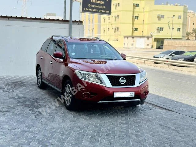 نيسان  باثفايندر  2015  اس يو في  اتوماتك  6  125,450  دفع خلفي  أحمر  بنزين