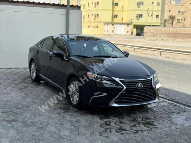 لكزس  اي اس  350  2016  سيدان  اتوماتك  6  123,150  دفع خلفي  أسود  بنزين