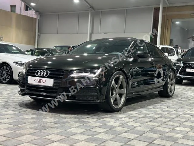 اودي  أي 7  2016  سيدان  اتوماتك  6  175,000  دفع خلفي  رمادي  بنزين