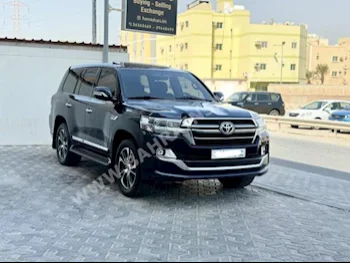 Toyota  Land Cruiser  GXR  2020  SUV  Automatic  8  95,200  AWD  Blue  Gasoline